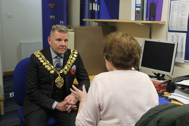 Mayor of Barnsley with volunteer