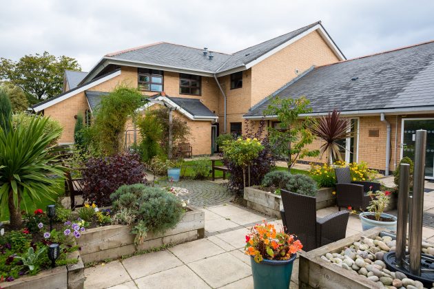 Photo of the exterior building and gardens of Barnsley Hospice